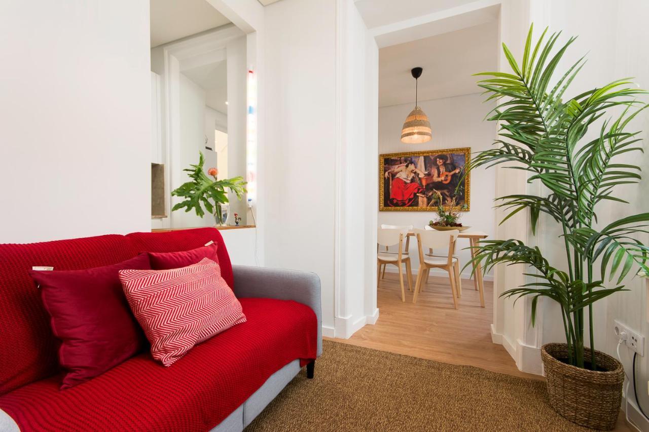 Charming Apartment For A Great Stay In Lisbona Esterno foto