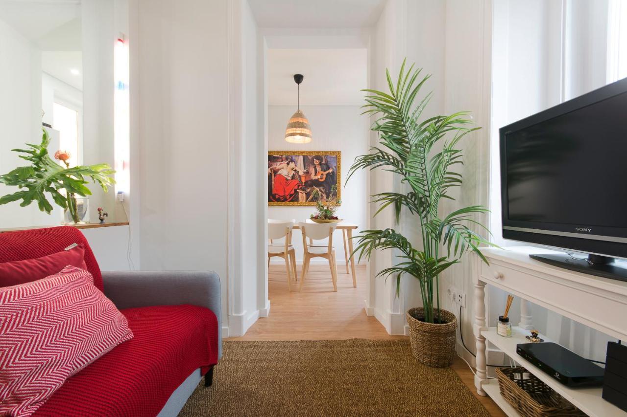 Charming Apartment For A Great Stay In Lisbona Esterno foto