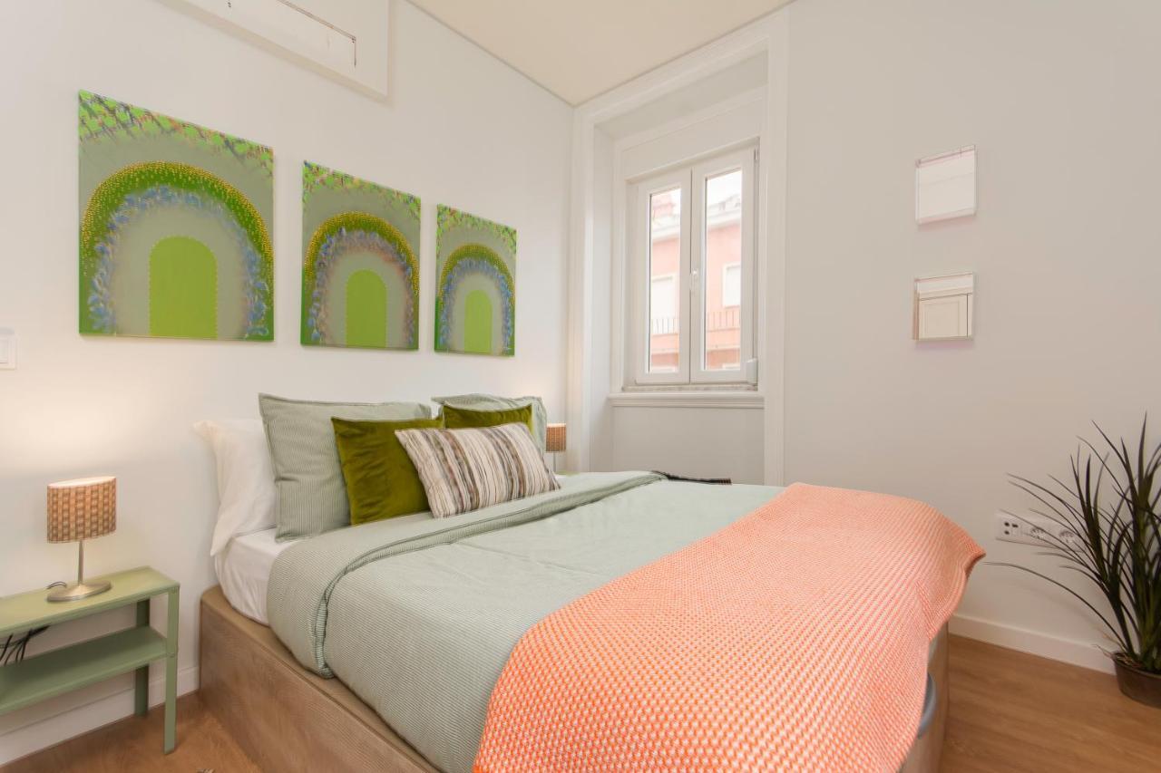 Charming Apartment For A Great Stay In Lisbona Esterno foto