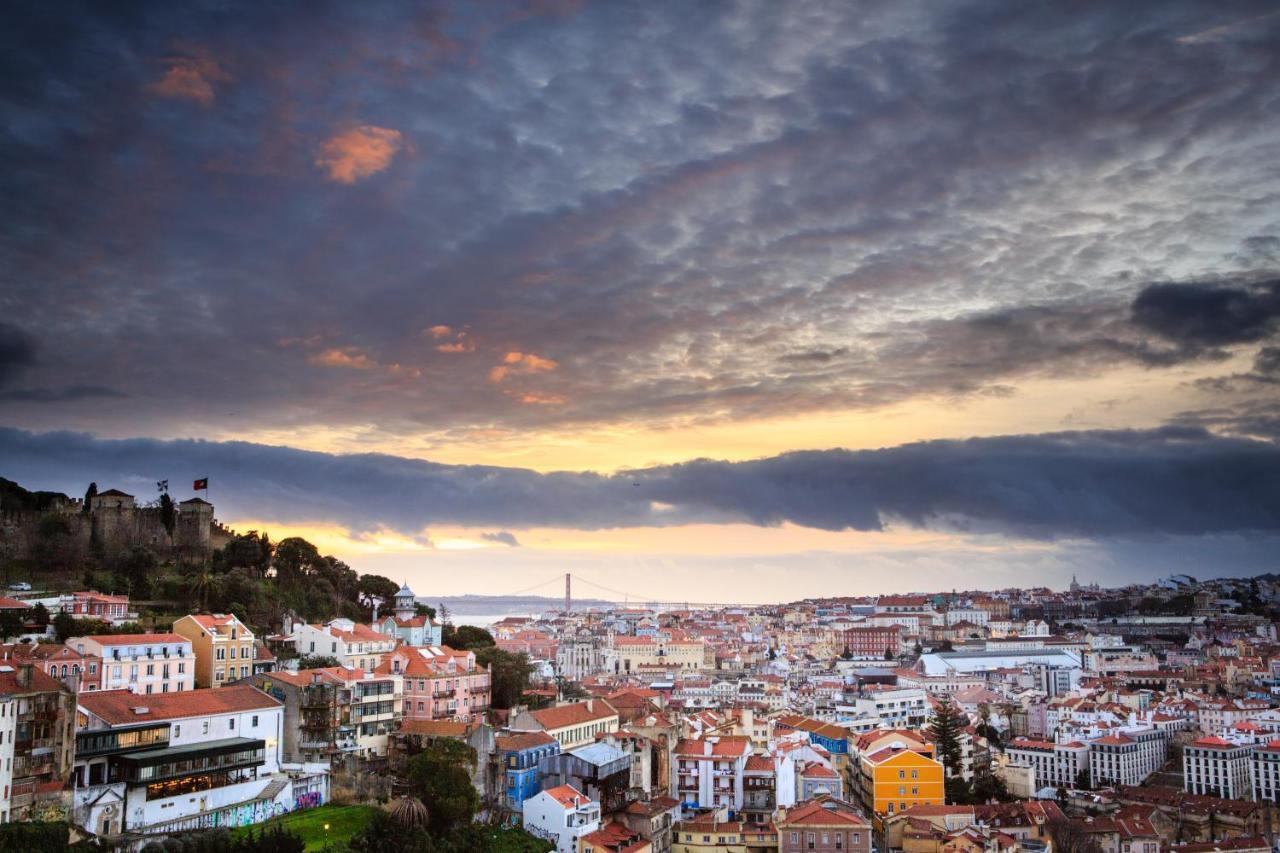 Charming Apartment For A Great Stay In Lisbona Esterno foto